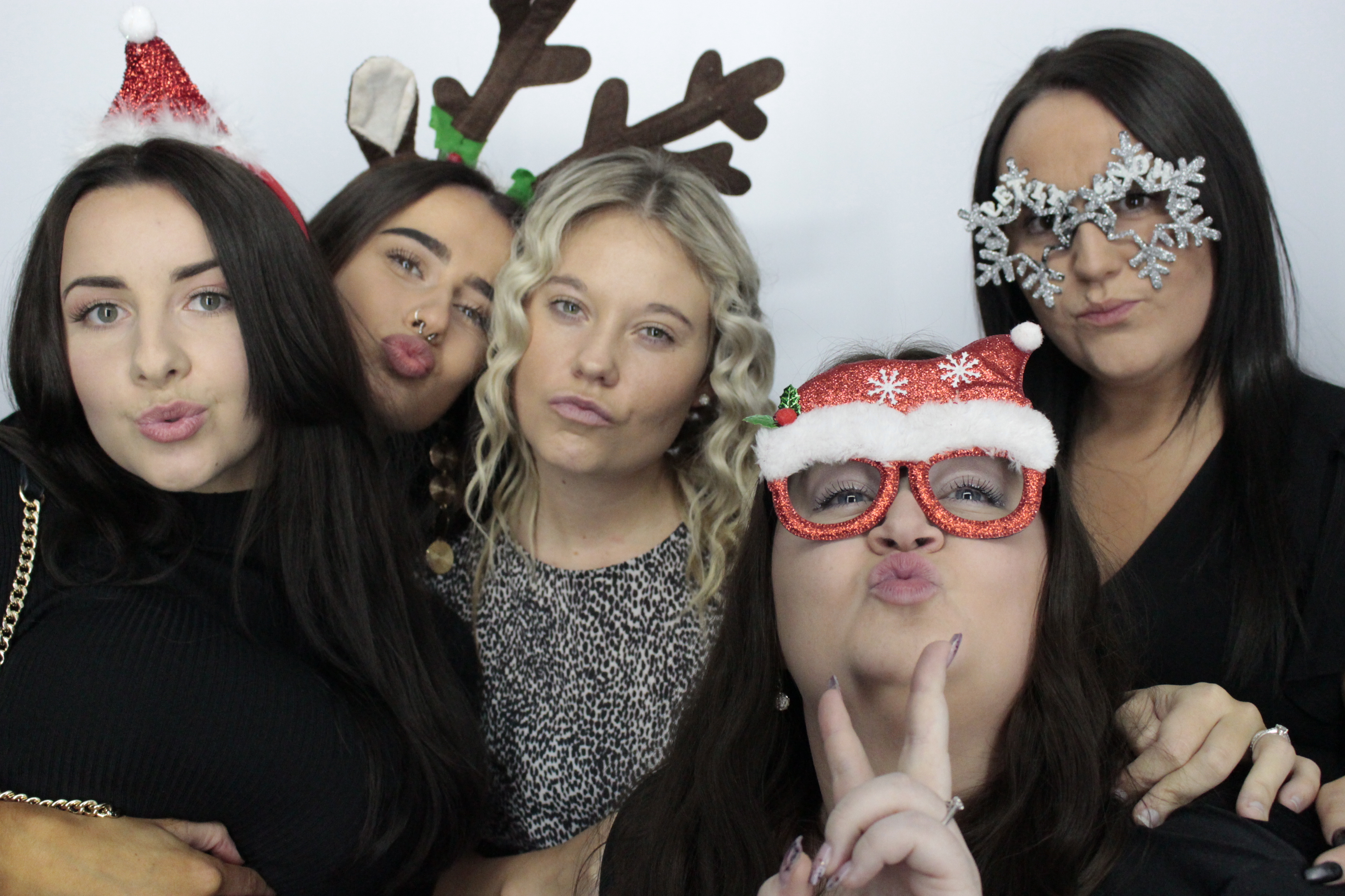 Fittleworth Medical Christmas Party | View more photos from the event at gallery.myphotoboothexperience.co.uk/u/MyPhotoBoothExperienceLtd/Fittleworth-Medical-Christmas-Party